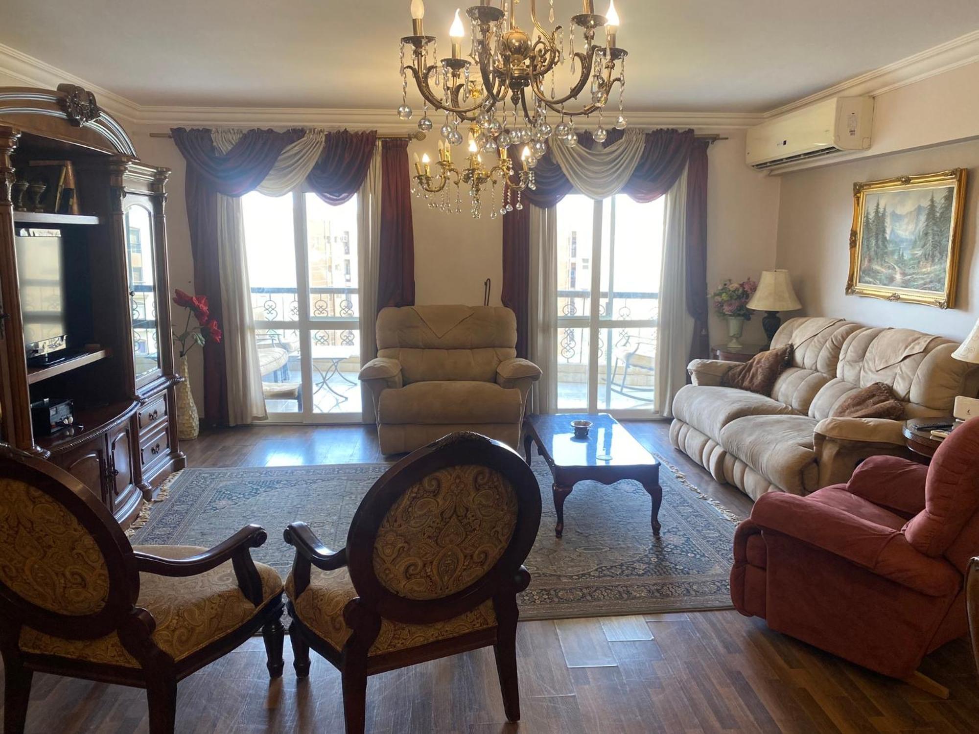 Elegant And Spacious Luxury In Al Rehab Gated Community, New Каїр
