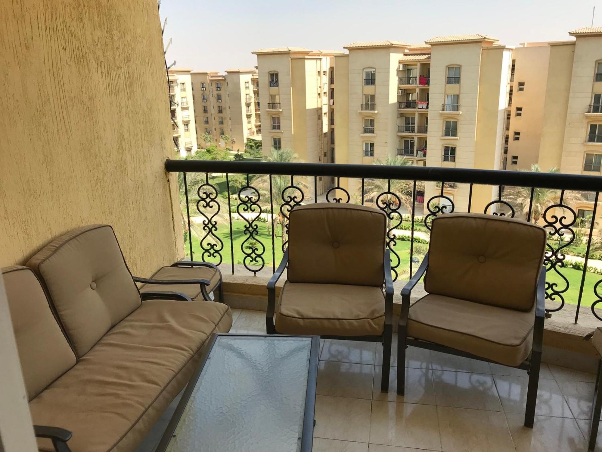 Elegant And Spacious Luxury In Al Rehab Gated Community, New Апартаменти Каїр